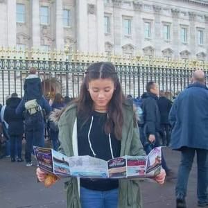 Meet your Posher, Valentina